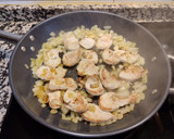 Foto del paso 6 de la receta: Hojaldrado de solomillos de pavo 😋