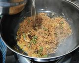 A picture of step 6 of Vegetable vermicelli upma.