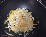 Foto del paso 5 de la receta: Tacos dorados con fajitas de pollo