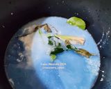 Foto langkah ke 3 dari resep Nasi Uduk Bunga Telang.