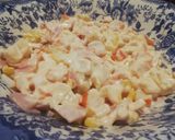 Foto del paso 2 de la receta: Ensaladilla de piña, surimi y pavo