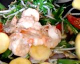 Foto langkah ke 2 dari resep Oseng Tofu Udang Kucai Tauge.