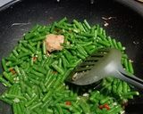 Foto langkah ke 3 dari resep Tumis kacang panjang dan tempe.