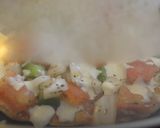 A picture of step 3 of बचा हुआ रोटी पिज़्ज़ा.