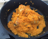 Foto del paso 5 de la receta: Muslos de pollo con salsa de zanahoria