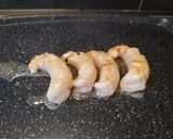 Foto del passaggio 3 della ricetta Gamberi lardellati su cioccolato piccante 🦐🍫🌶️
