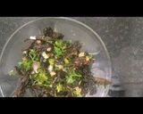 A picture of step 4 of Karela chilika paratha.
