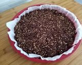 Foto del passaggio 7 della ricetta Sbricciolina di quinoa al cioccolato