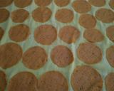 A picture of step 3 of Namkeen puri.