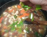 Foto langkah ke 6 dari resep Ifu Mie Cah Ayam Pedas.