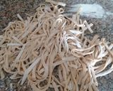 Foto del paso 1 de la receta: Fideos caseros con salsa