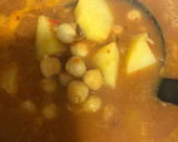 Foto del paso 11 de la receta: Garbanzos con patatas y longaniza de pavo