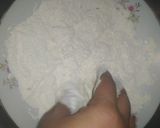 A picture of step 2 of Sweet crossant.
