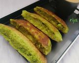 पालक मटर नमकीन पैन केक (Palak matar namkeen pan cake recipe in Hindi) रेसिपी चरण 9 फोटो