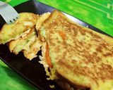 Foto langkah ke 5 dari resep One Pan Egg Toast (Roti Pandan + Keju Slice).