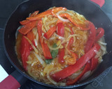 Foto del paso 3 de la receta: Encebollado de Merluza