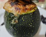 Foto del paso 9 de la receta Calabacín relleno de crema de mejillones y gambas