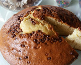 Foto del paso 5 de la receta: Bizcocho de yogurt con bolitas chocolateadas