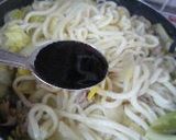 A picture of step 4 of Vegetable-Packed Yaki Udon.