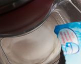 Sütés nélküli epres-kekszes gluténmentesen 🍓🍓 recept fázis 1 fotója