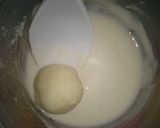Foto langkah ke 5 dari resep Bola Singkong Coklat Lumer.
