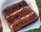 Foto langkah ke 9 dari resep London Chocolate Cake.
