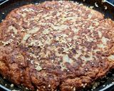 Foto del paso 4 de la receta: PIZZA🍕PECHUGA Con Pimientos 🌶️del Piquillo y Cebolla Larga Caramelizada...!😀