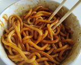 A picture of step 6 of Hokkien mee.