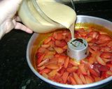 Foto del paso 6 de la receta: Rosca de ciruelas (con bizcochuelo de cajita)