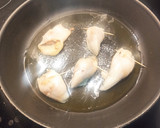 Foto del paso 3 de la receta: Chipirones rellenos de huevo y jamón cocido
