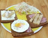 A picture of step 1 of German-Style Open-Faced Sandwich with Dark Bread.