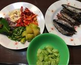 Foto langkah ke 1 dari resep Tongkol pete pedas sederhana.
