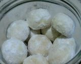 Foto langkah ke 7 dari resep Putri salju keju lumer.