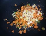 A picture of step 2 of Sweet corn vegg. soup.