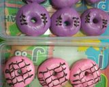 Foto langkah ke 9 dari resep Belajar topping donat yuk.