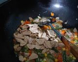 Foto langkah ke 3 dari resep Tumis Brokoli ft. Mix Vegetables Bumbu Saus Tiram.