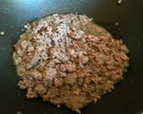 A picture of step 1 of Cheeseburger Macaroni.