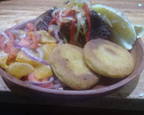 Foto del paso 7 de la receta: Col dorado, frutas y verduras y medallones de merluza
