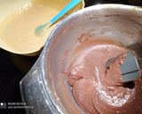 Foto del paso 4 de la receta: Bizcocho Mármol con Cacao Puro y Nata