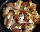 Foto del paso 1 de la receta: Alitas al horno con vino blanco, ajo y perejil