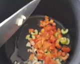 Foto del paso 2 de la receta: Panceta de cerdo en salsa con repollo(col)