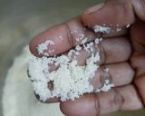 A picture of step 2 of Tricolour peanut katli.