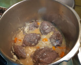 Foto del paso 4 de la receta: Carrilleras de ternera en salsa