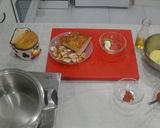 Foto del paso 1 de la receta: Patatas meneas o revolconas