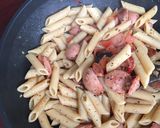 Foto langkah ke 8 dari resep Penne Aglio Olio Super Yummy and Tasty.