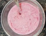 A picture of step 4 of Strawberry Srikhand.
