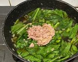 Foto langkah ke 4 dari resep Tumis Tuna Sawi Hijau.