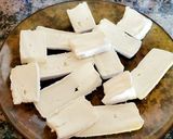 Foto del paso 1 de la receta: Mini rollitos de hojaldre con queso brie y sobrasada