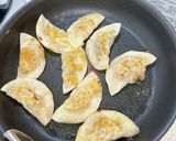 A picture of step 8 of Easy Folded Dumplings with Boiled Shrimp and Shiso.