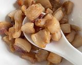 A picture of step 3 of Boiled Vegetables with Crispy Pork Fat and Caramelized Dipping Sauce (Kho Quet).